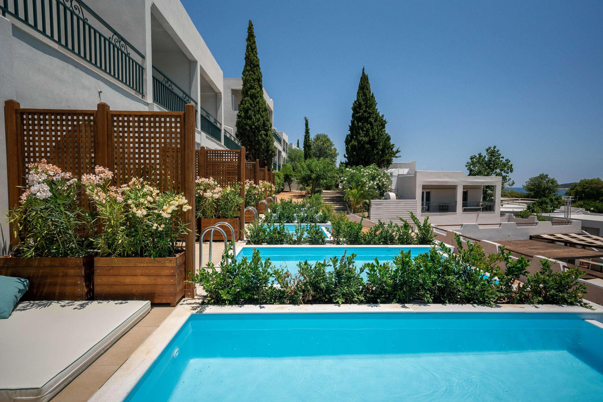 7 nights Greece bed and breakfast (Dolce Attica Riviera) flights included
