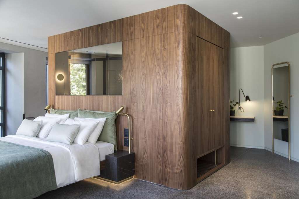 7 nights Greece bed and breakfast (Perianth Hotel) flights included